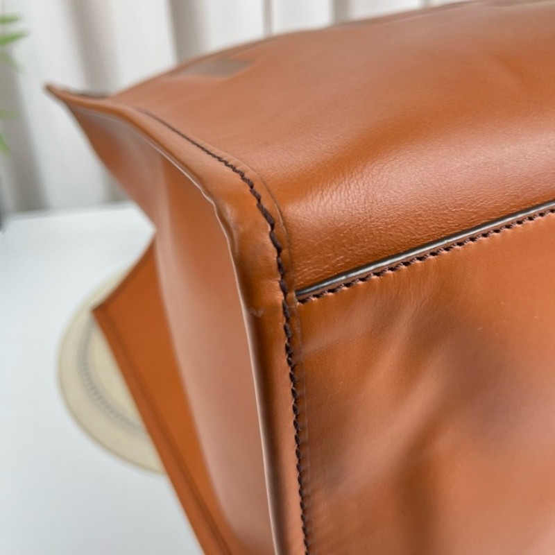 FENDI芬迪 焦糖色sunshine全皮手提托特包 容量超級大 日常出行都適合-10