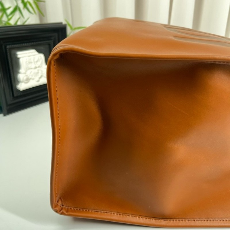 FENDI芬迪 焦糖色sunshine全皮手提托特包 容量超級大 日常出行都適合-12