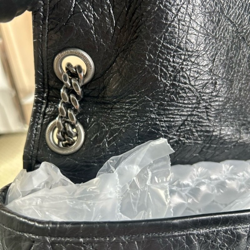 YSL聖羅蘭niki黑色油蠟皮 經典熱門款 隨性百搭 可單肩可斜挎 容量實用-18