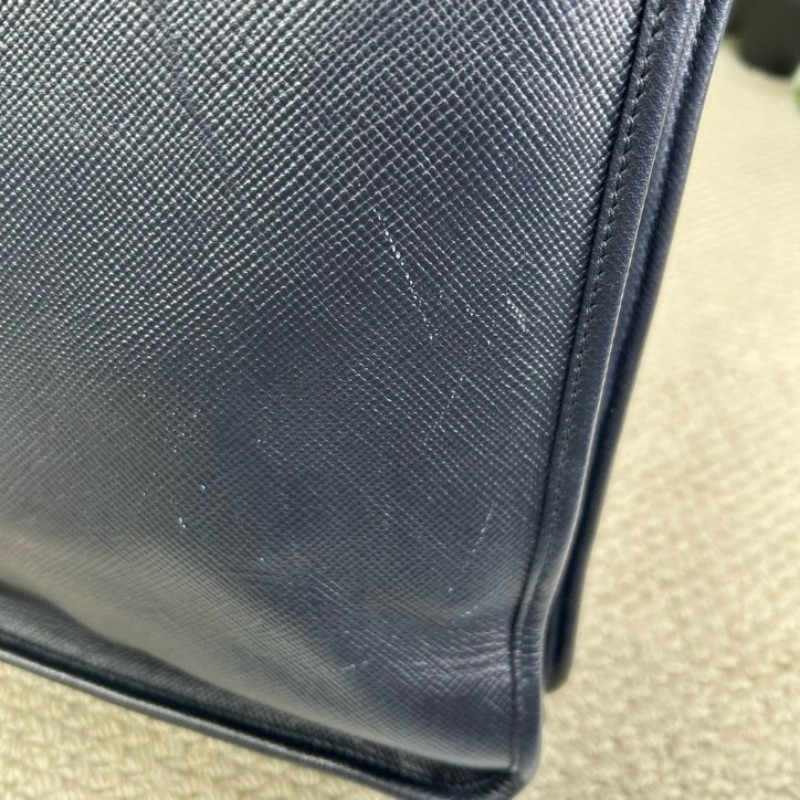 普拉達PRADA 藍色豎款公文包托特包 有肩帶 可單肩可斜挎可手提 牛皮材質 經典三角logo 容量大 實用性強 商務休閒都合適-8