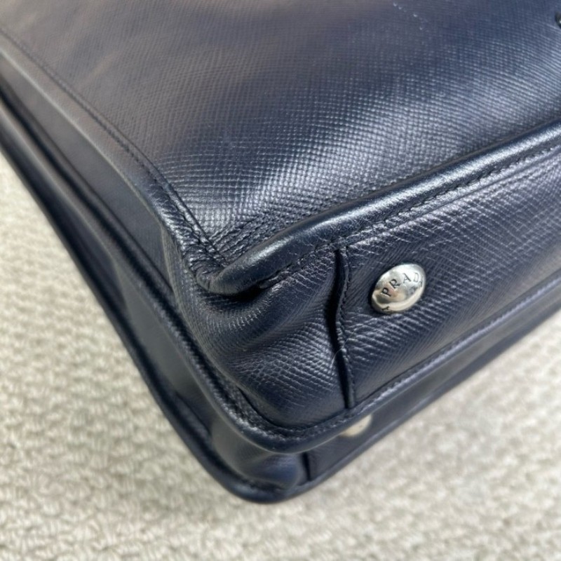 普拉達PRADA 藍色豎款公文包托特包 有肩帶 可單肩可斜挎可手提 牛皮材質 經典三角logo 容量大 實用性強 商務休閒都合適-9