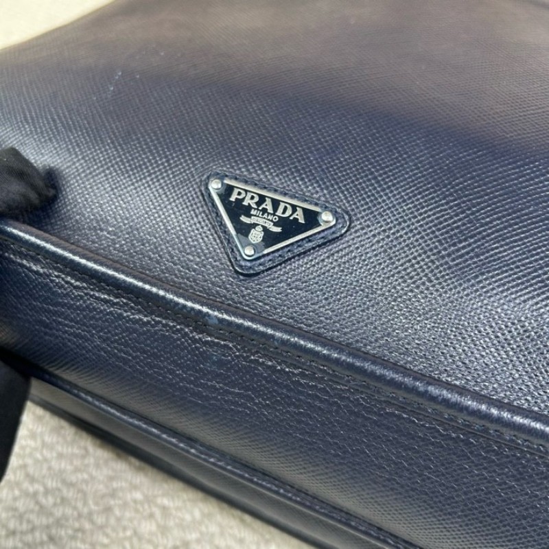 普拉達PRADA 藍色豎款公文包托特包 有肩帶 可單肩可斜挎可手提 牛皮材質 經典三角logo 容量大 實用性強 商務休閒都合適-19