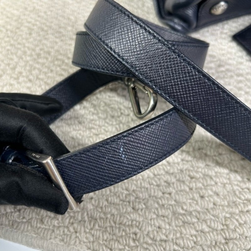普拉達PRADA 藍色豎款公文包托特包 有肩帶 可單肩可斜挎可手提 牛皮材質 經典三角logo 容量大 實用性強 商務休閒都合適-24