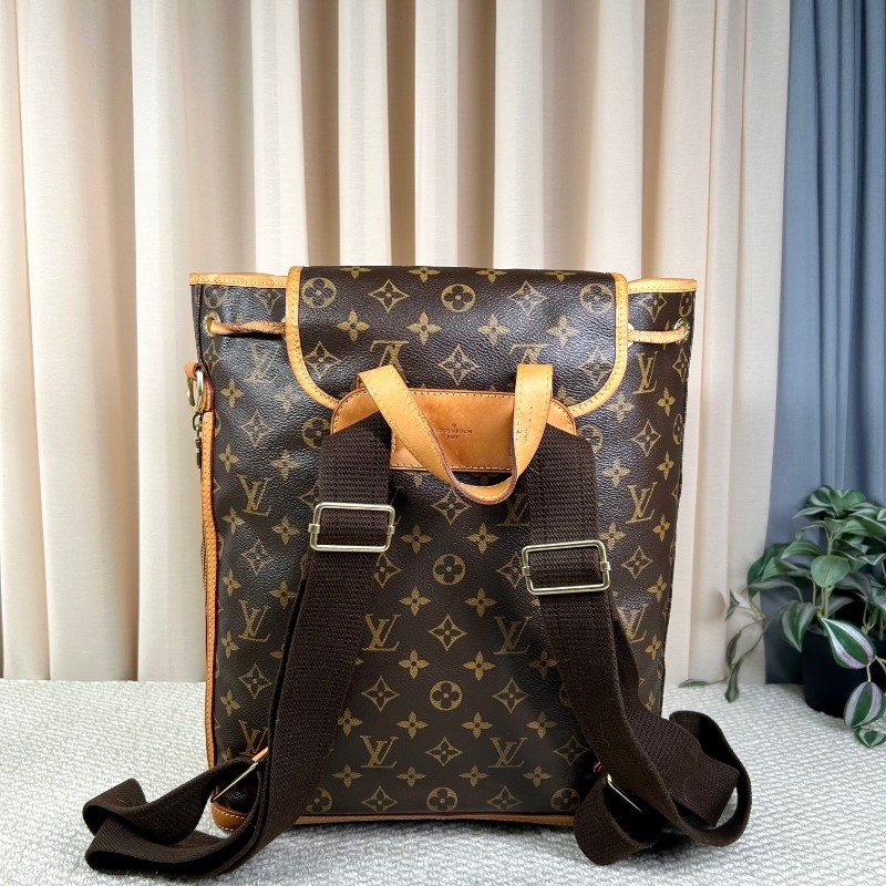 LV路易威登老花雙肩包 經典老花配色 金色五金 多口袋設計 容量大 男女都能背-1