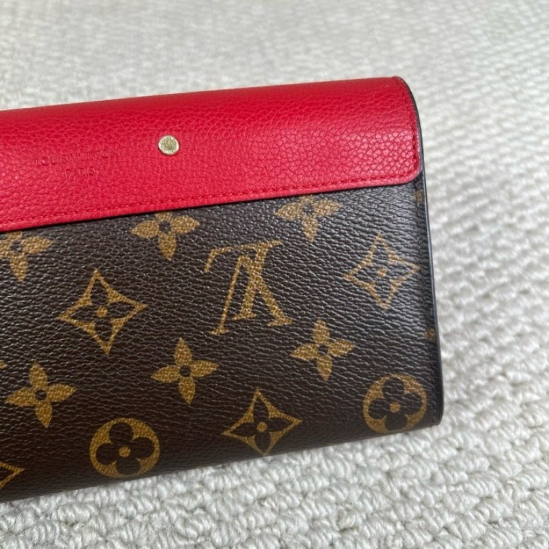 LV路易威登 Pallas老花拼紅色長款錢包 經典老花拼紅色設計 金色五金 容量大 卡位多 日常實用-7