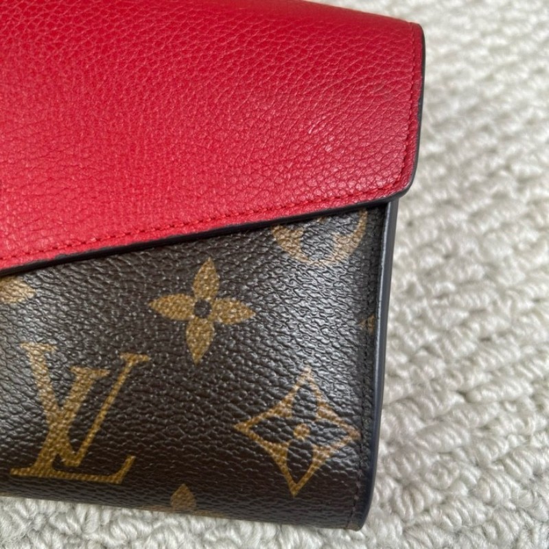 LV路易威登 Pallas老花拼紅色長款錢包 經典老花拼紅色設計 金色五金 容量大 卡位多 日常實用-11