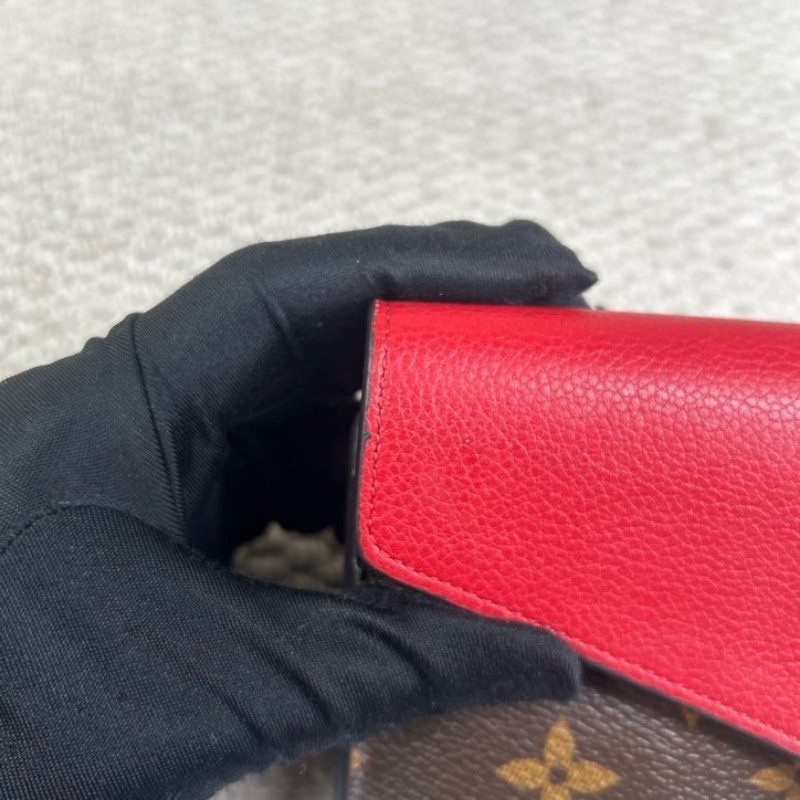 LV路易威登 Pallas老花拼紅色長款錢包 經典老花拼紅色設計 金色五金 容量大 卡位多 日常實用-12