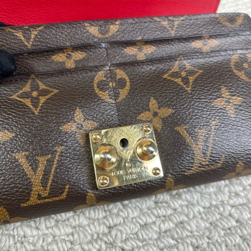 LV路易威登 Pallas老花拼紅色長款錢包 經典老花拼紅色設計 金色五金 容量大 卡位多 日常實用-25