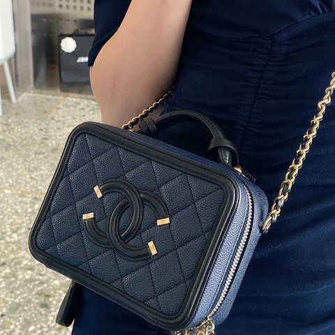 【98新✨秒殺優惠價🈹】Chanel香奈兒vanity case藏藍色相機包小號荔枝皮