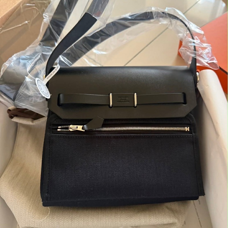 Hermes 愛馬仕 mini Herbag 20/斜背包/黑銀款/全新全配-3
