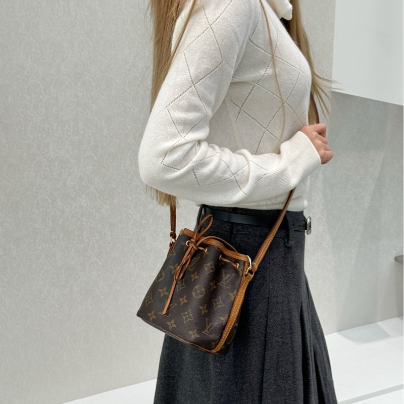 【97新 ✨ 全網最低價！】LV Noe Nano mini小水桶 怎麼搭都好看-2