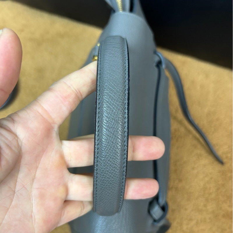 【97新 ✨ 全網最低價！】Celine 鯰魚包 Micro-8
