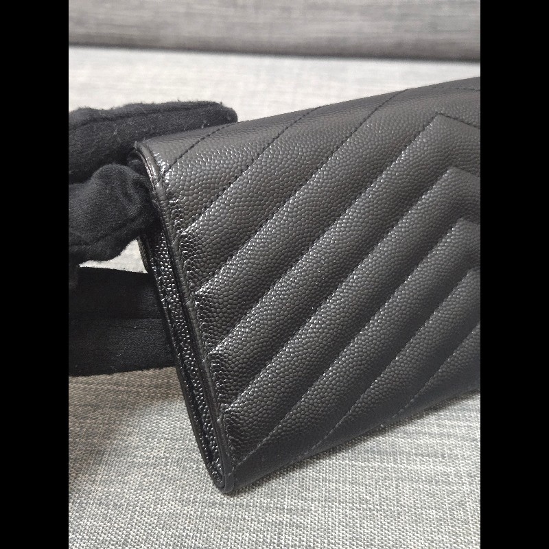 Ysl 聖羅蘭 黑色魚子醬牛皮 金色logo 掀蓋長夾-12