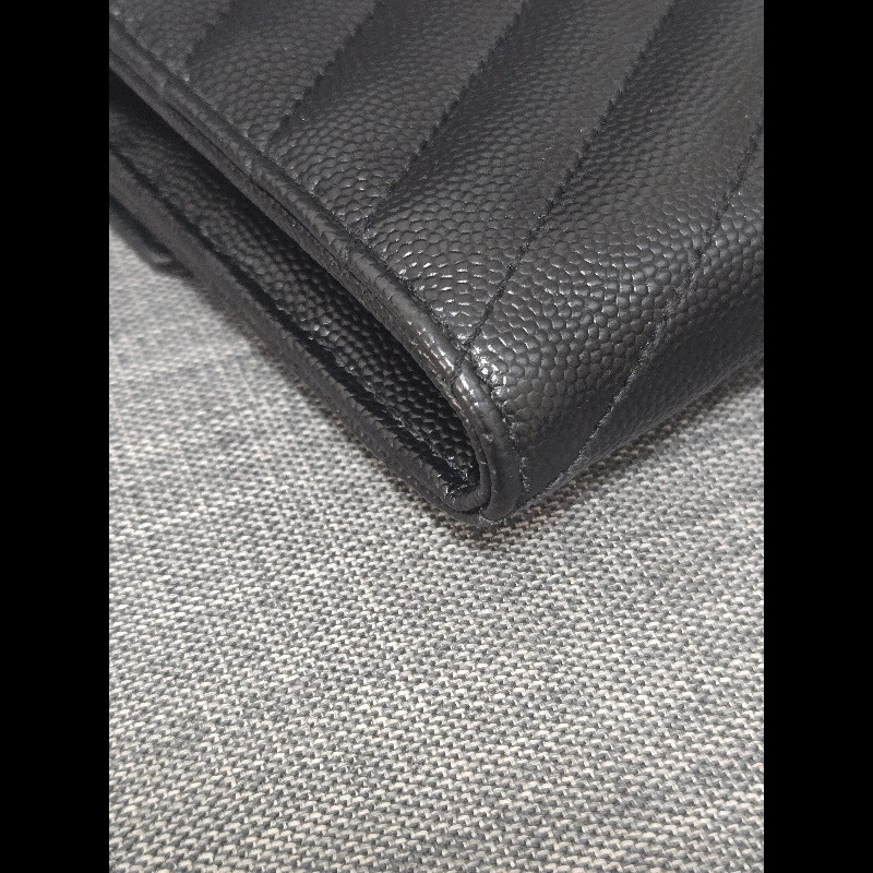 Ysl 聖羅蘭 黑色魚子醬牛皮 金色logo 掀蓋長夾-23