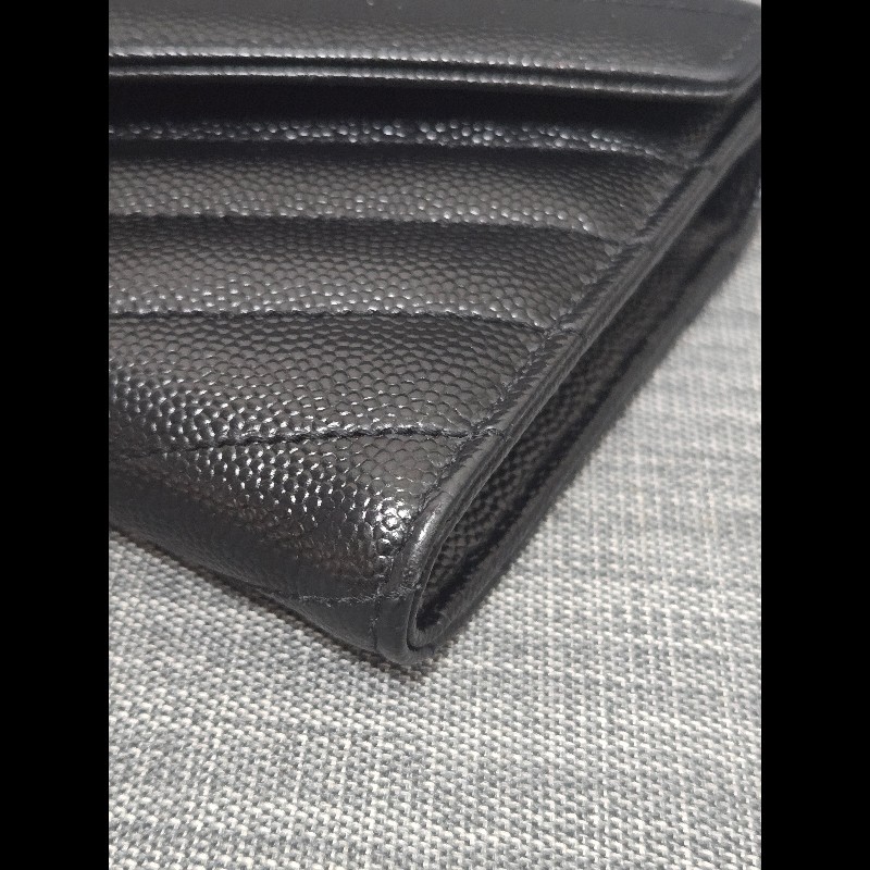 Ysl 聖羅蘭 黑色魚子醬牛皮 金色logo 掀蓋長夾-27