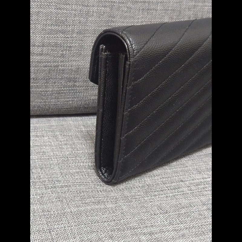 Ysl 聖羅蘭 黑色魚子醬牛皮 金色logo 掀蓋長夾-29