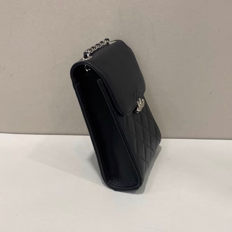 【95新✨ 全網最低價！】CHANEL香奈兒黑銀鴛鴦雙C扣手機包-2