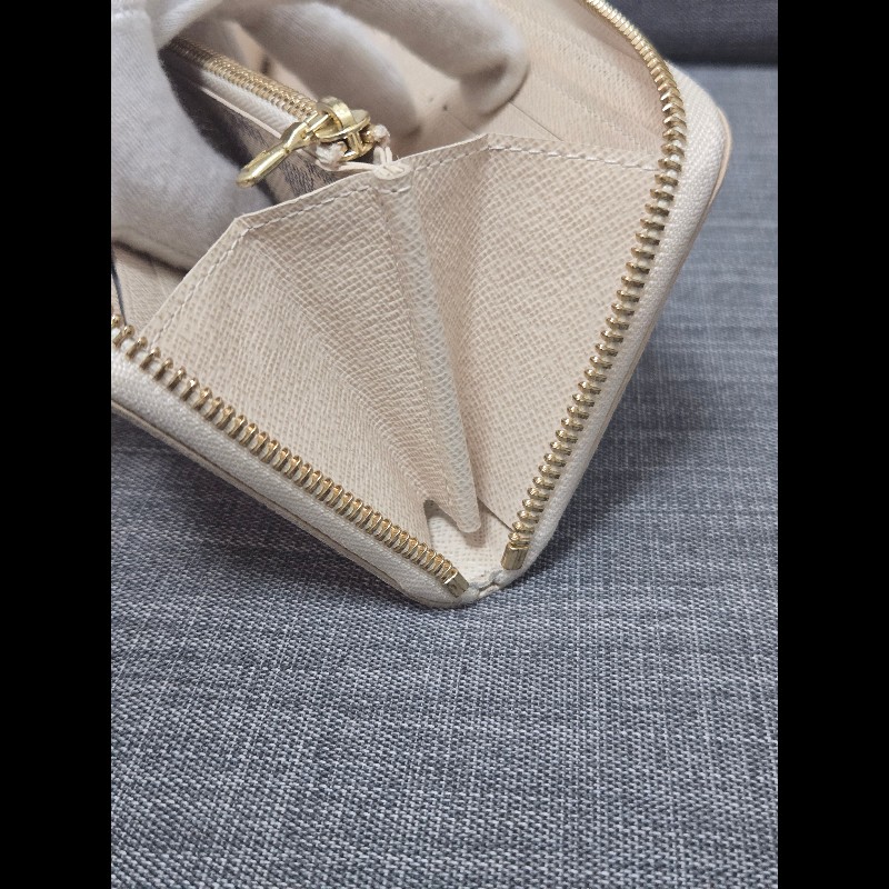 Louis Vuitton LV 路易威登 白色棋盤格拉鍊長夾-29