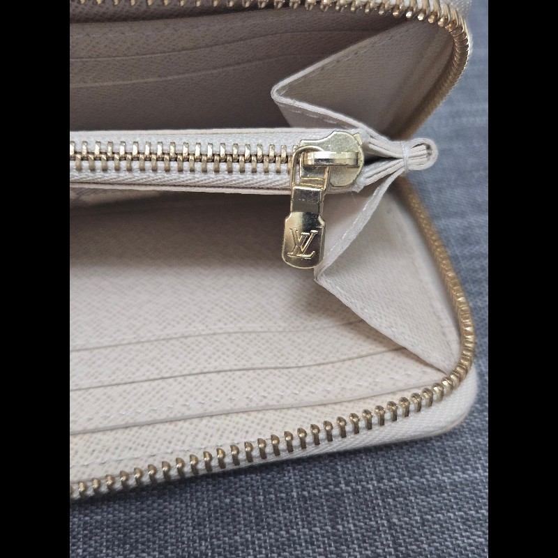 Louis Vuitton LV 路易威登 白色棋盤格拉鍊長夾-32