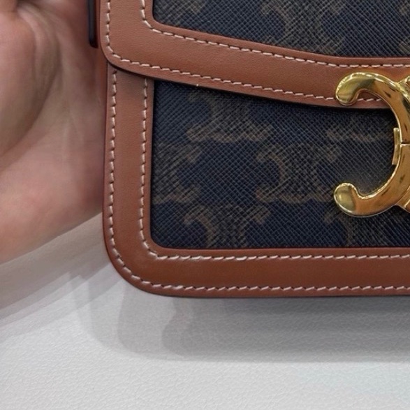 【96新 ✨ 全網最低價！】Celine teen 凱旋門老花單肩包  (購前查詢庫存❗️）-11