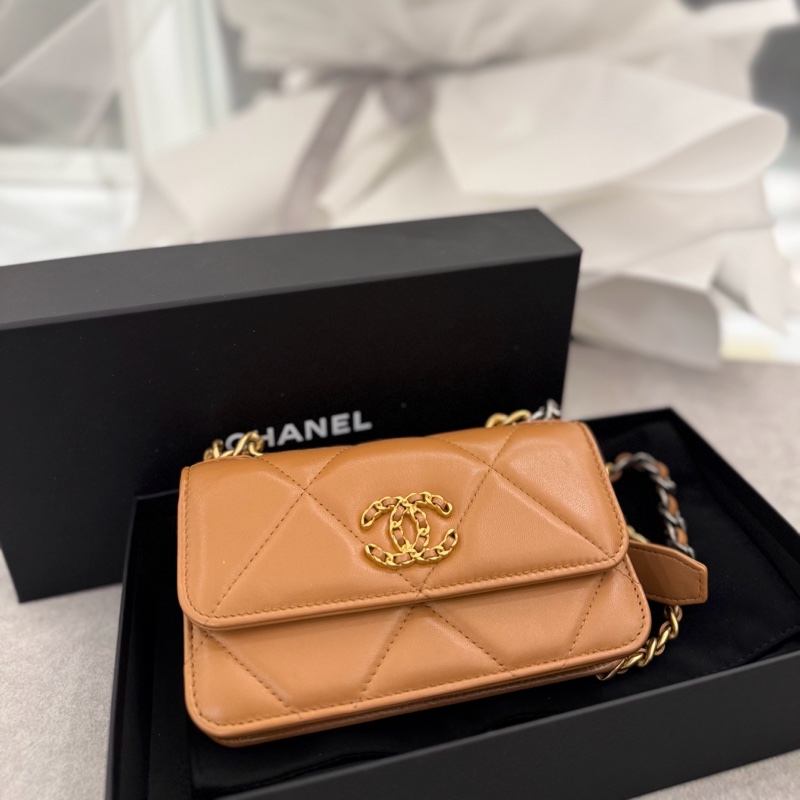 （甜價美包）chanel香奈兒 19woc手機包 焦糖色晶片款-0