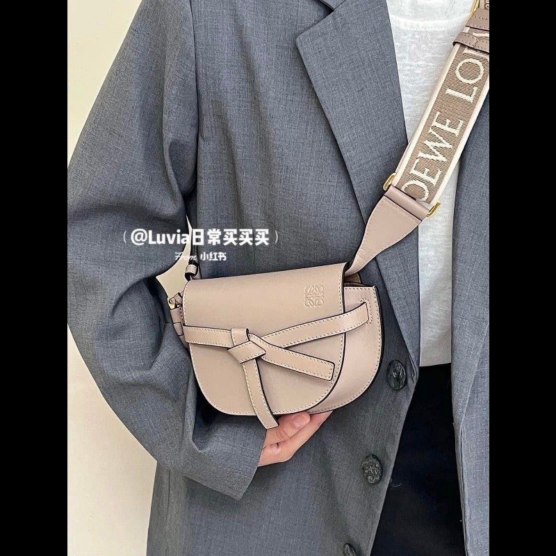 Loewe  gate mini 馬鞍包 燕麥色-3