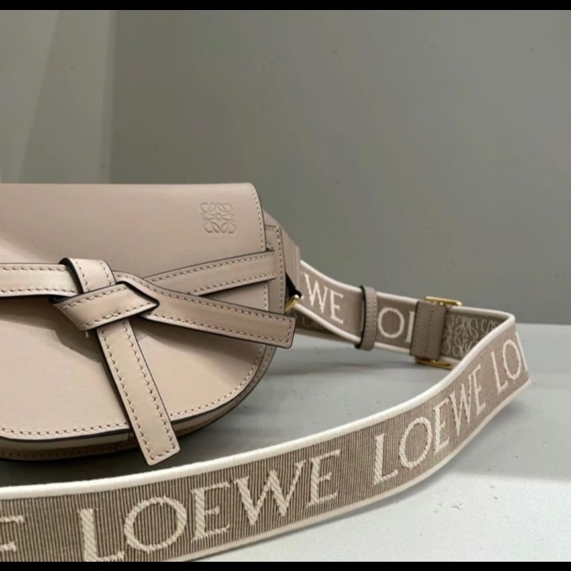 Loewe  gate mini 馬鞍包 燕麥色-21
