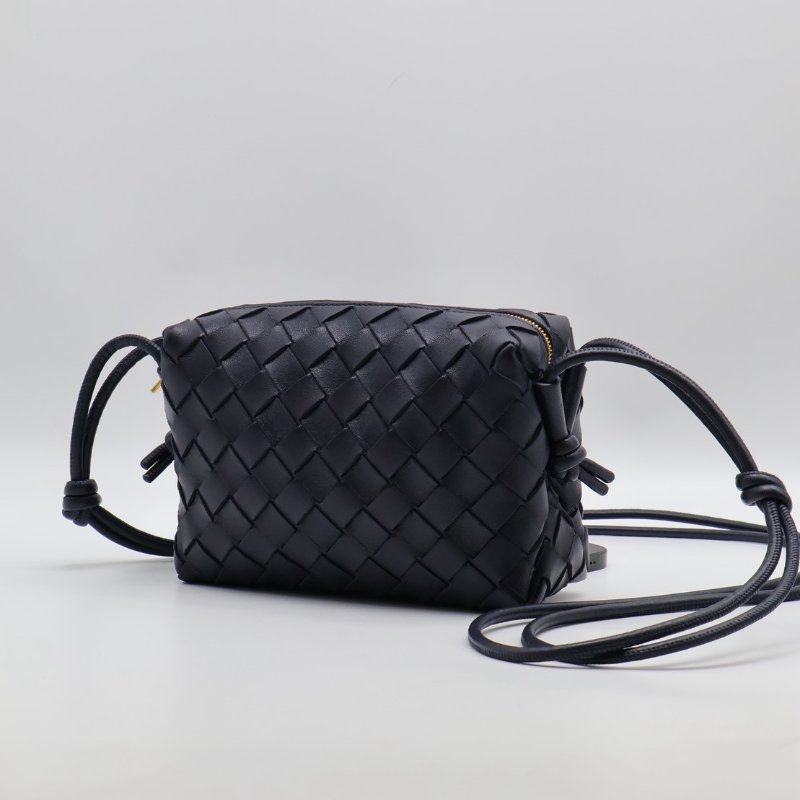 BOTTEGA VENETA Mini loop相機包 - 深藍-1