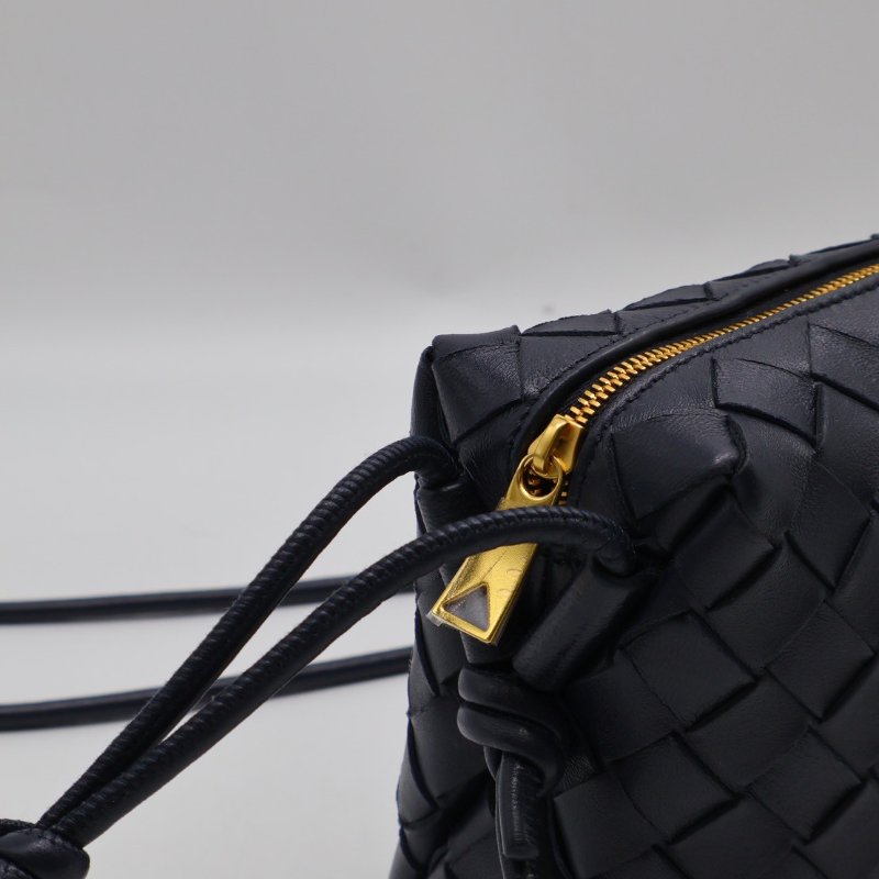 BOTTEGA VENETA Mini loop相機包 - 深藍-3