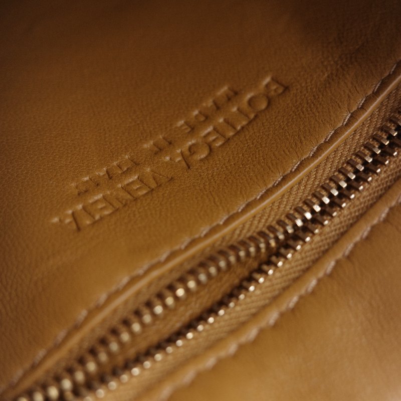 Bottega Veneta 寶緹嘉 Mini Cassette 棕色 駝色羊皮 迷你托特包-9