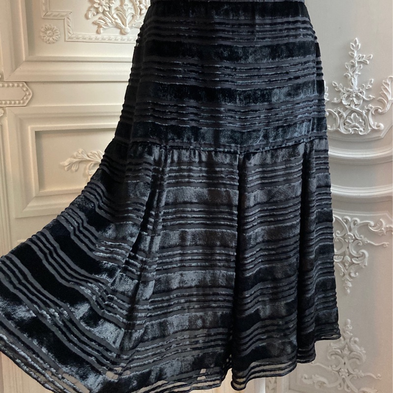 《新歡舊愛》正品LV路易威登黑色條紋即膝裙40/M-3