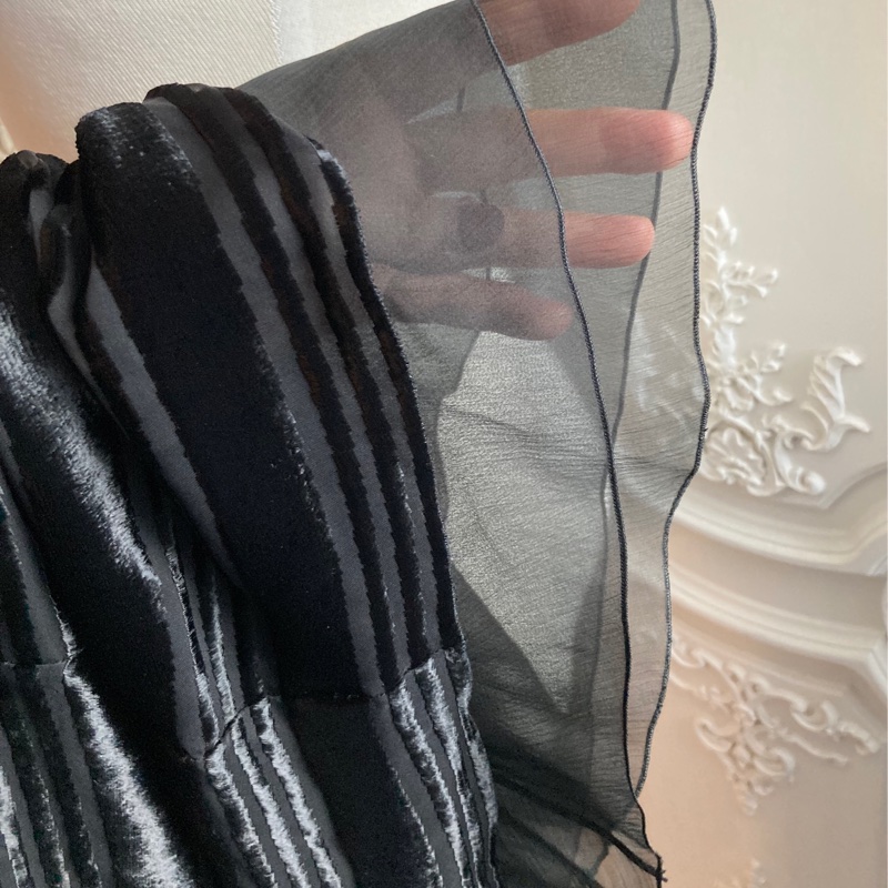 《新歡舊愛》正品LV路易威登黑色條紋即膝裙40/M-5