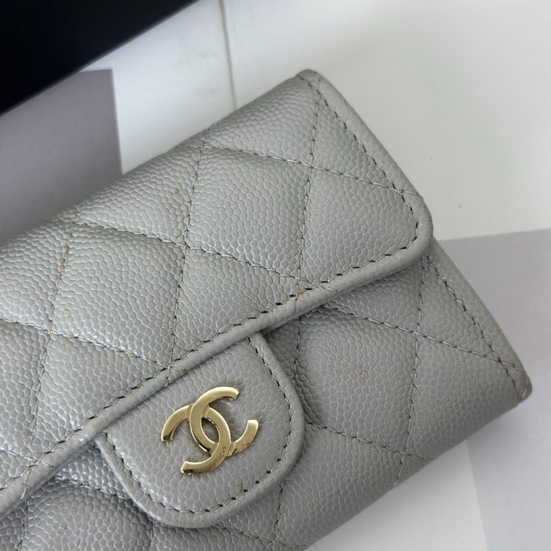 CHANEL 21A經典口蓋卡包 - 淺灰金31開-8