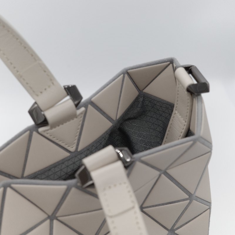 Bao Bao Issey Miyake 三宅一生 Crystal 米灰色 霧面 大號 手提包-7