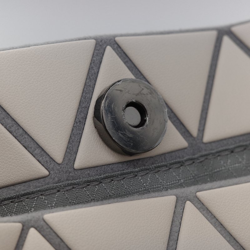 Bao Bao Issey Miyake 三宅一生 Crystal 米灰色 霧面 大號 手提包-9