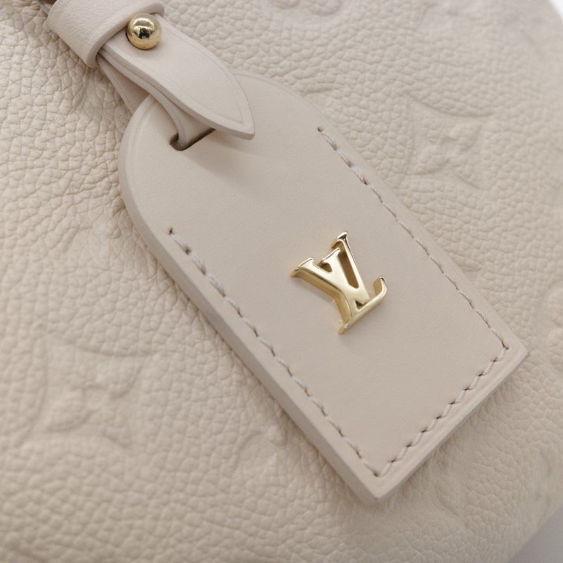 超級新配件全【CP 精選🌟小編推薦】Louis Vuitton 路易威登 Petite Malle Souple 雪白色 老花壓紋牛皮 斜掛包 肩背包-10