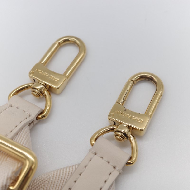 超級新配件全【CP 精選🌟小編推薦】Louis Vuitton 路易威登 Petite Malle Souple 雪白色 老花壓紋牛皮 斜掛包 肩背包-20