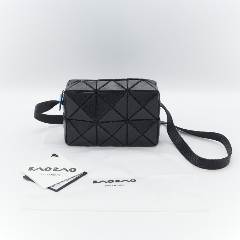 Bao Bao Issey Miyake 三宅一生  Cuboid 黑色 霧面 斜背包-0