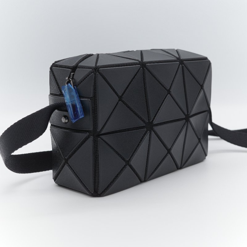 Bao Bao Issey Miyake 三宅一生  Cuboid 黑色 霧面 斜背包-2