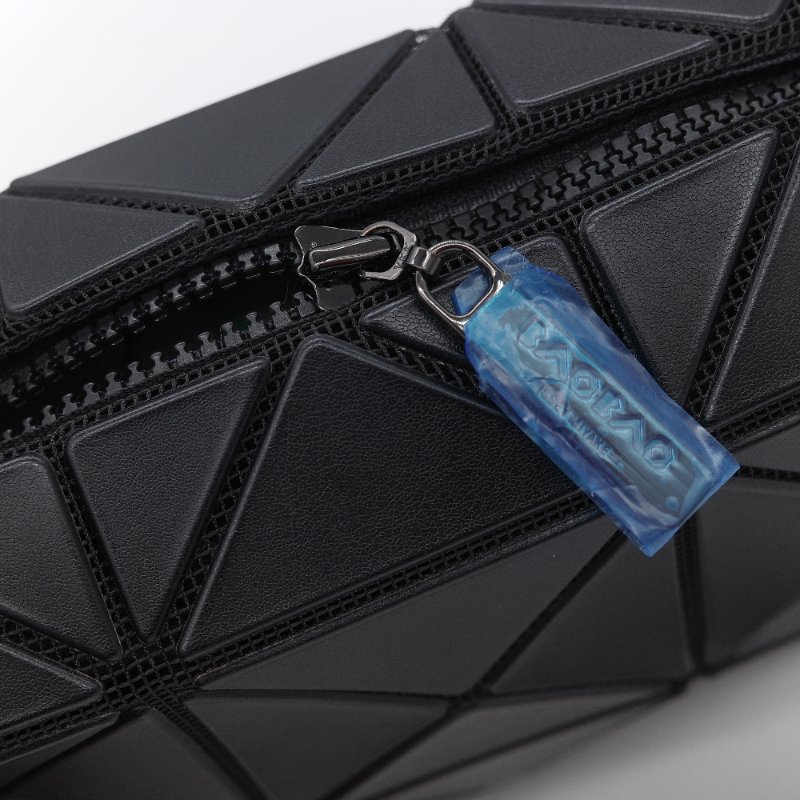 Bao Bao Issey Miyake 三宅一生  Cuboid 黑色 霧面 斜背包-7