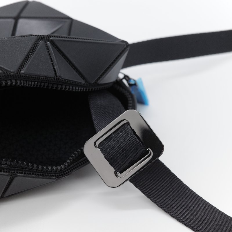 Bao Bao Issey Miyake 三宅一生  Cuboid 黑色 霧面 斜背包-8