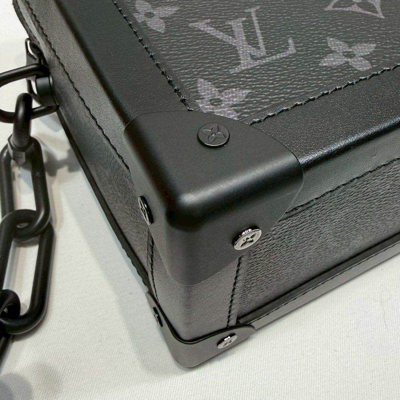 LV 全新Soft Trunk黑花軟箱包-7