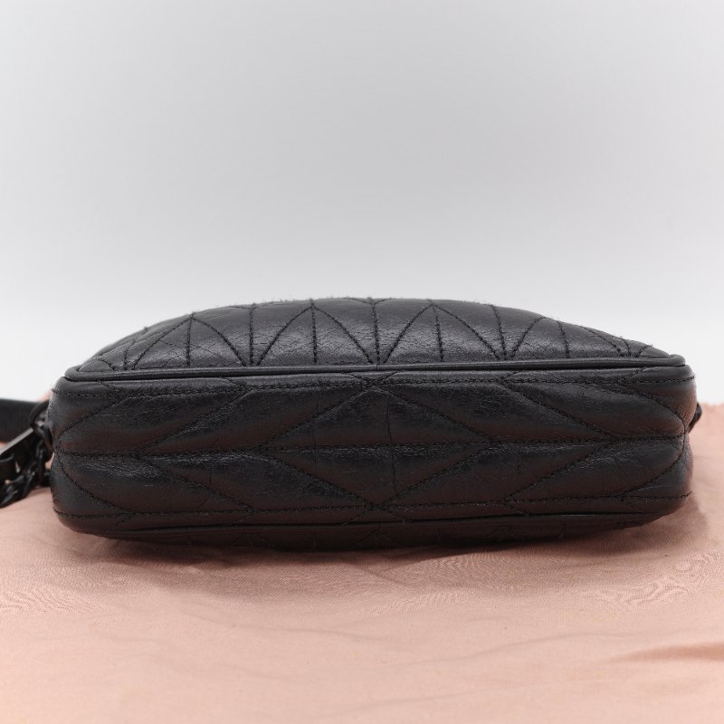 【CP 精選🌟小編推薦】Miu Miu 繆繆 SoBlack 全黑 霧面黑 牛皮 肩背包 相機包-3