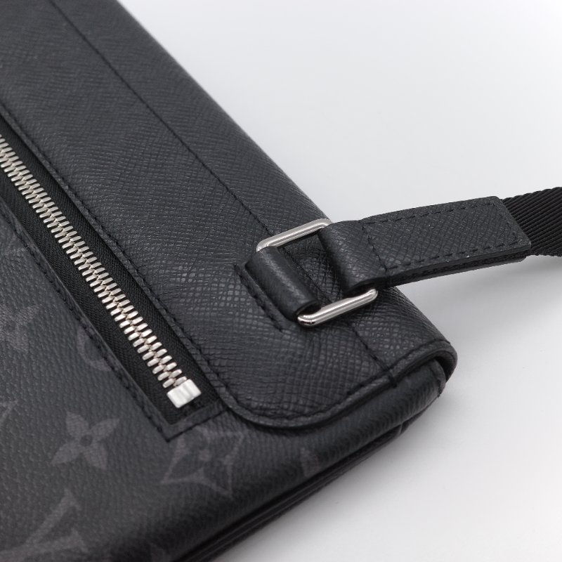 Louis Vuitton 路易威登 Taigarama 黑色 牛皮 帆布 翻蓋信差包 斜背包-8