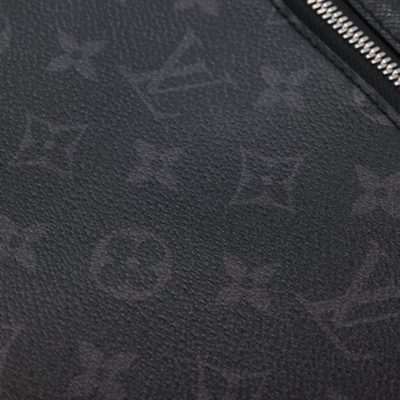 Louis Vuitton 路易威登 Taigarama 黑色 牛皮 帆布 翻蓋信差包 斜背包-9