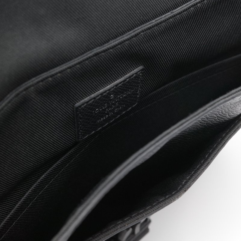 Louis Vuitton 路易威登 Taigarama 黑色 牛皮 帆布 翻蓋信差包 斜背包-12