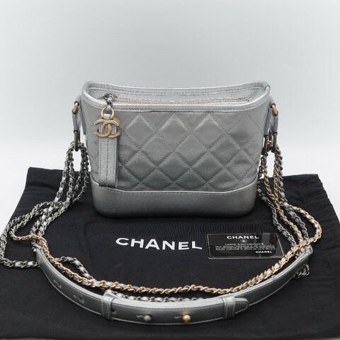Chanel香奈兒 Gabrielle Hobo 金屬銀色 小牛皮 小型流浪包 肩背包 側背包