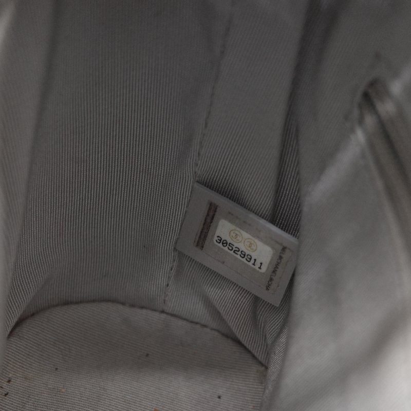 Chanel香奈兒 Gabrielle Hobo 金屬銀色 小牛皮 小型流浪包 肩背包 側背包-21