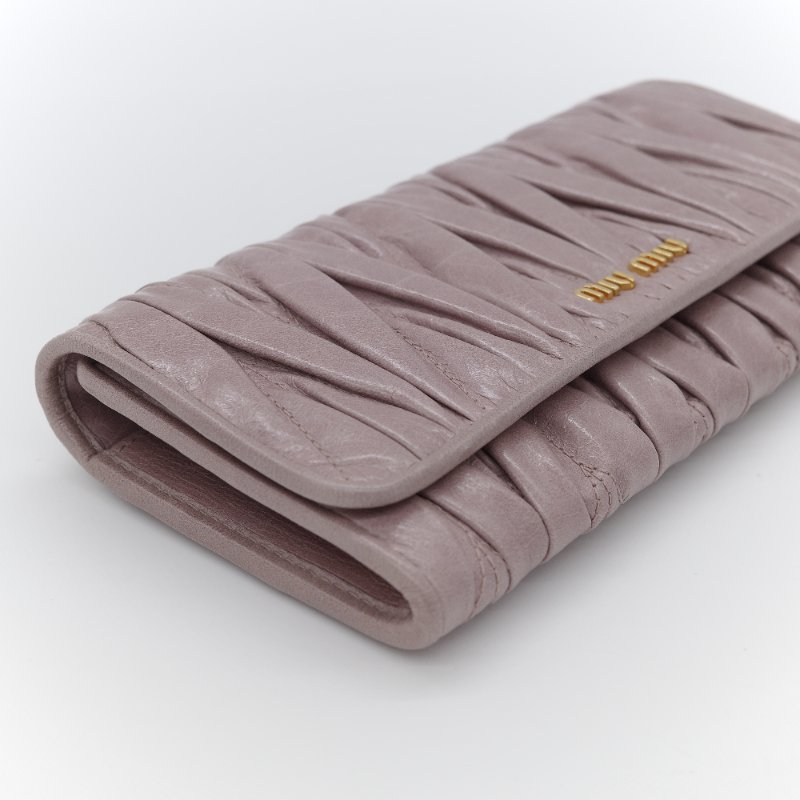 Miu Miu 繆繆  抓皺 乾燥玫瑰色 粉膚色 羊皮 長夾-5