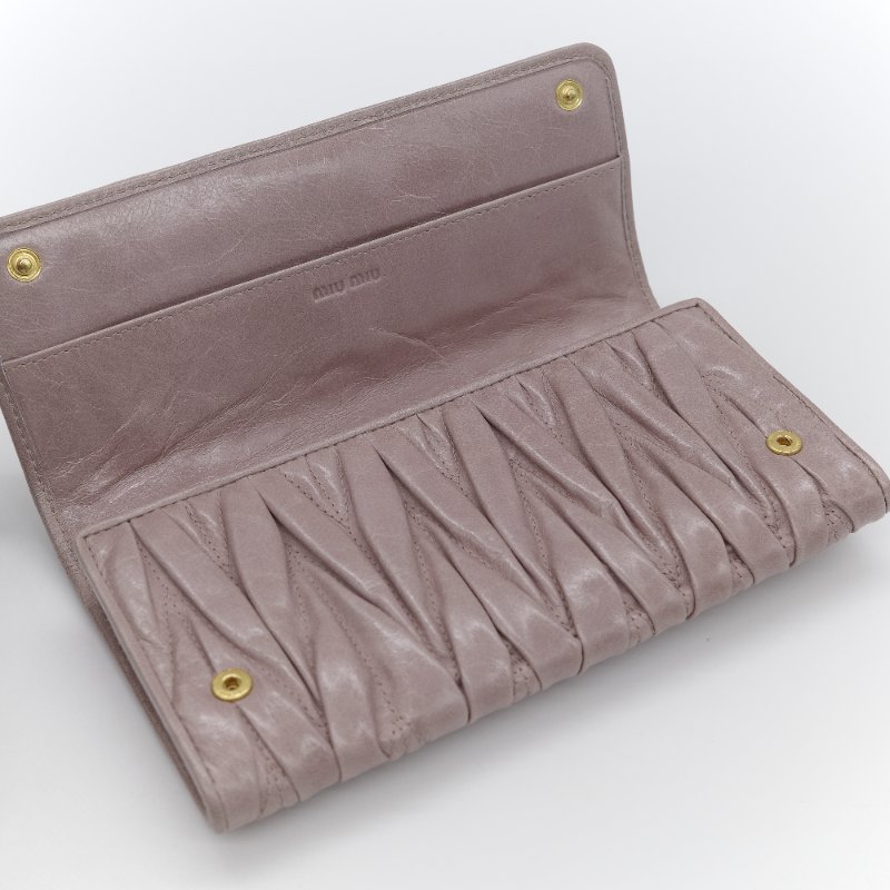 Miu Miu 繆繆  抓皺 乾燥玫瑰色 粉膚色 羊皮 長夾-7